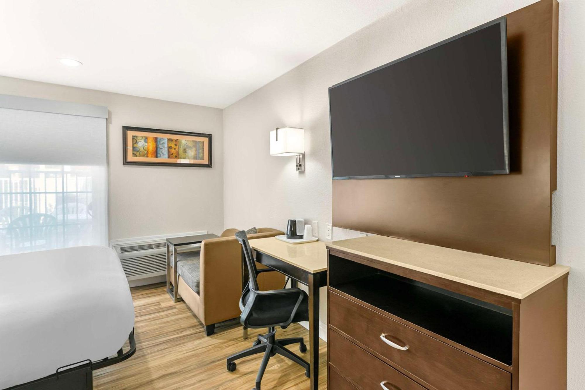Quality & Hotel
