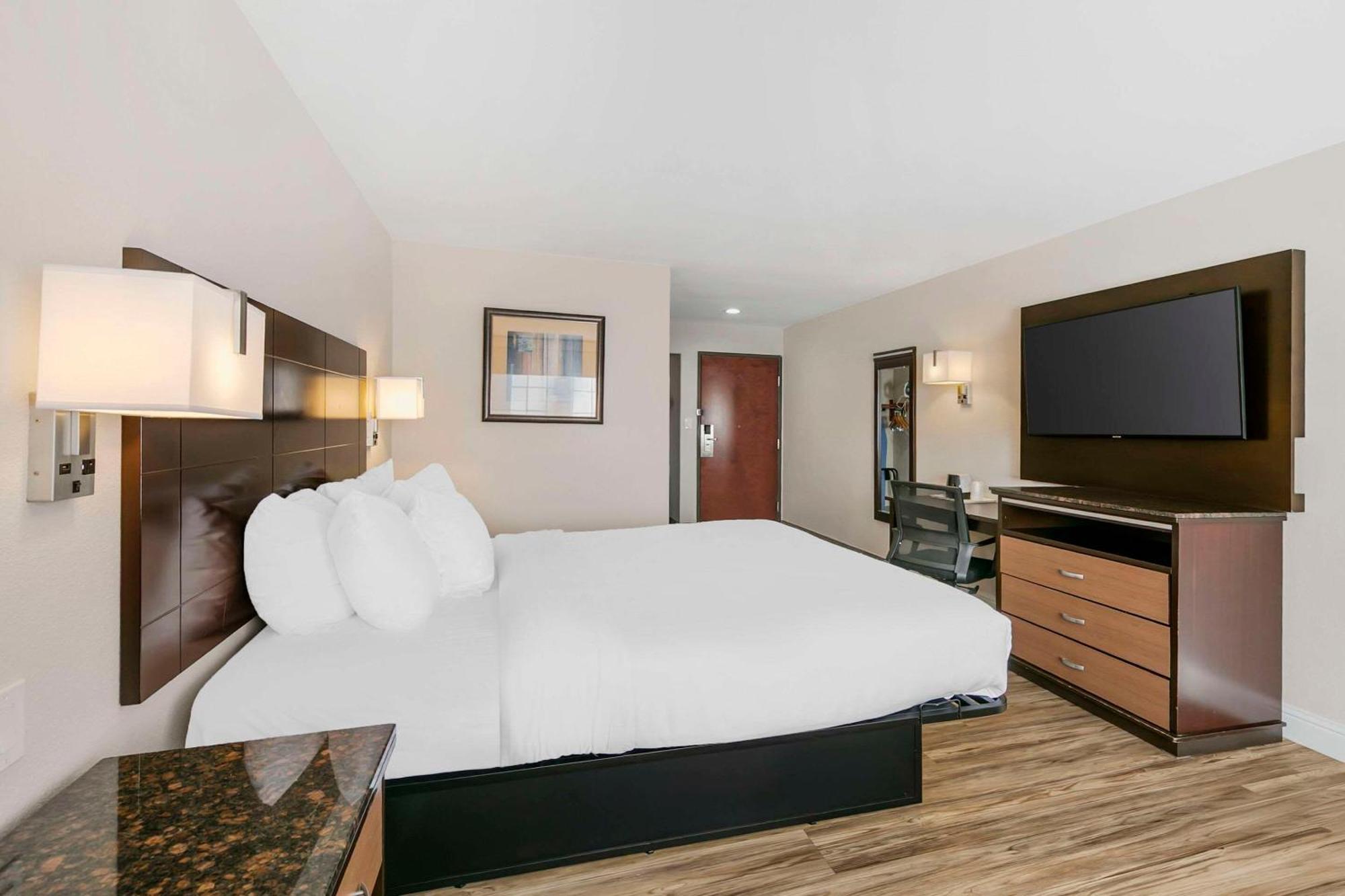Quality & Hotel Sacramento