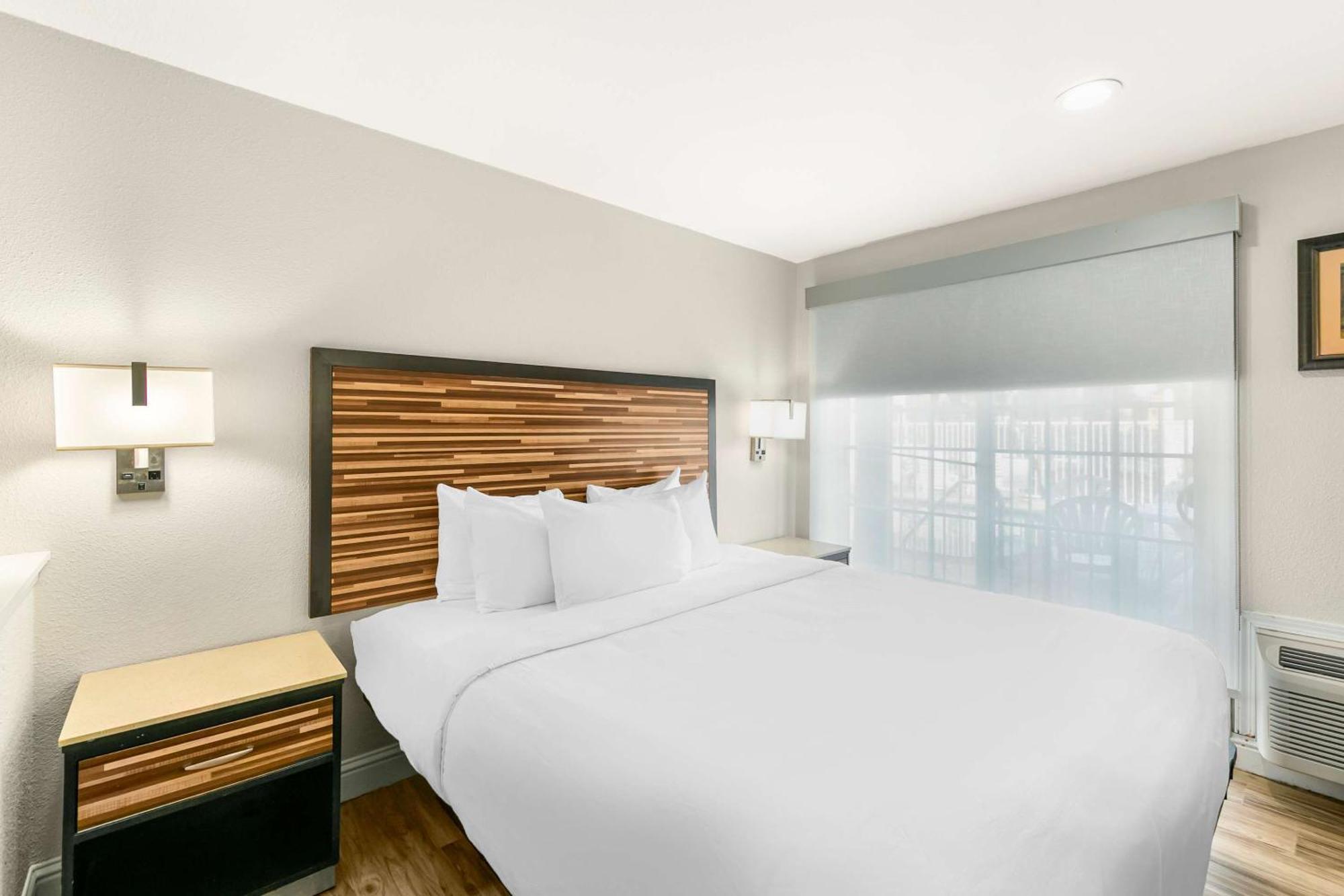 Quality & Hotel 2*