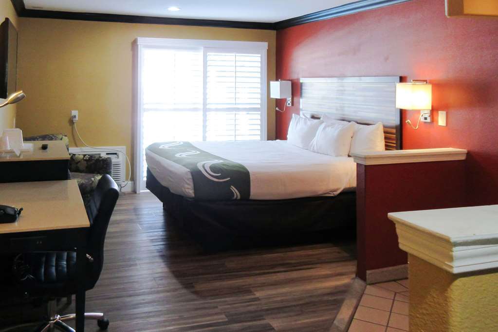 Quality & Hotel